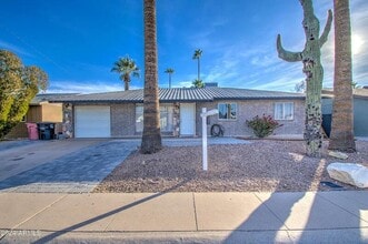 7813 E Cypress St in Scottsdale, AZ - Building Photo - Building Photo