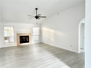 902 SW Navajo Dr in Bentonville, AR - Building Photo - Building Photo
