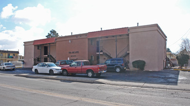 Pal-Kat Apartments in Albuquerque, NM - Building Photo - Building Photo