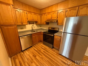 79 Sutherland Rd, Unit 12 in Boston, MA - Foto de edificio - Building Photo