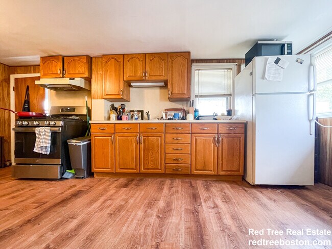 property at 28A Cherry St