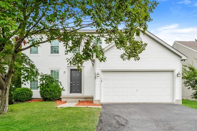 property at 6582 Cloverlawn Cir
