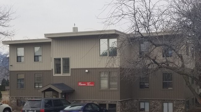 property at 470 9th St NE