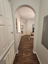 4802 Cayview Ave in Orlando, FL - Foto de edificio - Building Photo