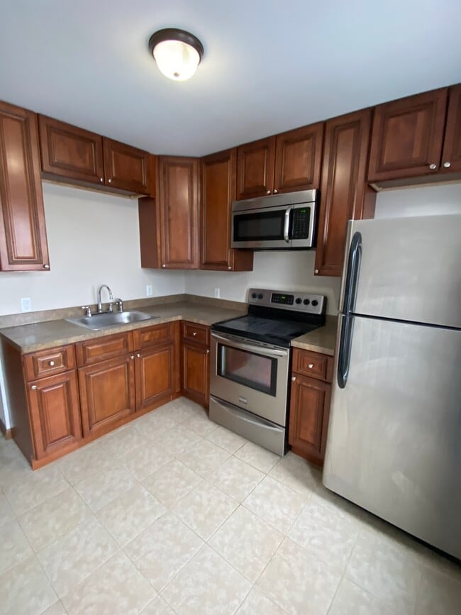 510 Bird Ave, Unit 4 in Buffalo, NY - Building Photo - Building Photo