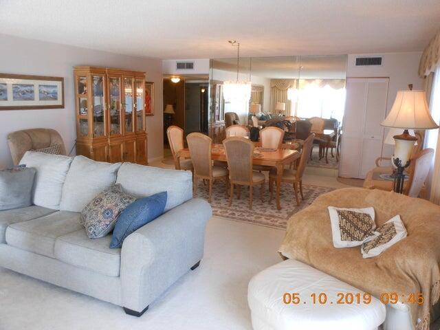 4200 S Ocean Blvd in South Palm Beach, FL - Building Photo - Building Photo