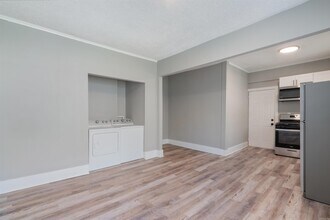 1870 S Izard St in Little Rock, AR - Building Photo - Building Photo