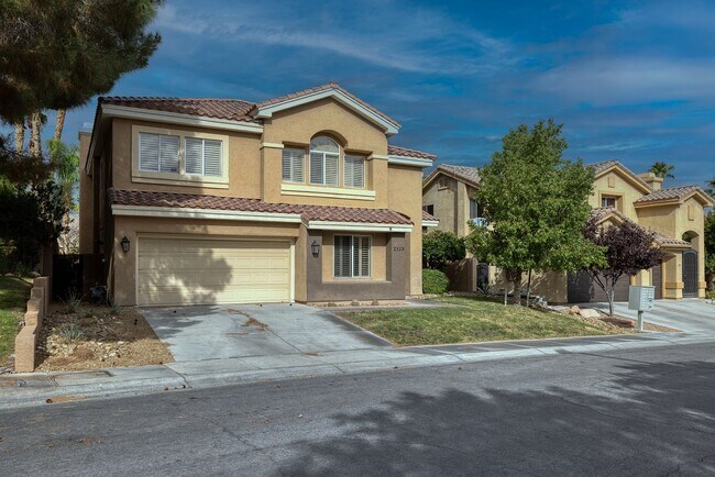 2113 Hillsgate St in Las Vegas, NV - Building Photo - Building Photo