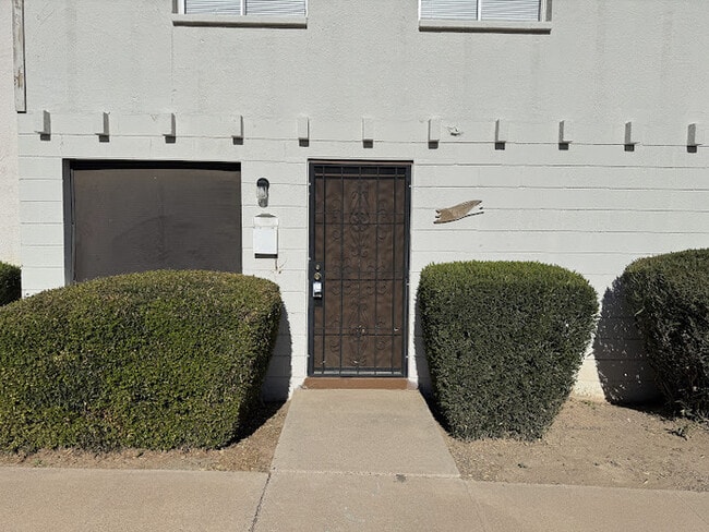 7127 W Coolidge St in Phoenix, AZ - Building Photo - Building Photo