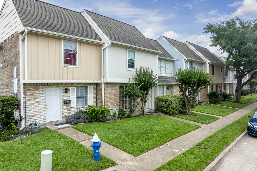 Spenwick Village Townhomes in Houston, TX - Foto de edificio