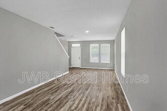 2530 N Davis St in Jacksonville, FL - Building Photo - Building Photo