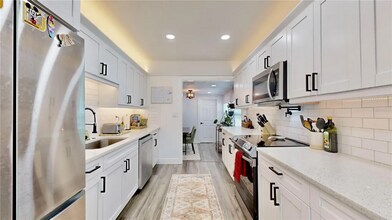 4530 21st St N in St. Petersburg, FL - Building Photo - Building Photo