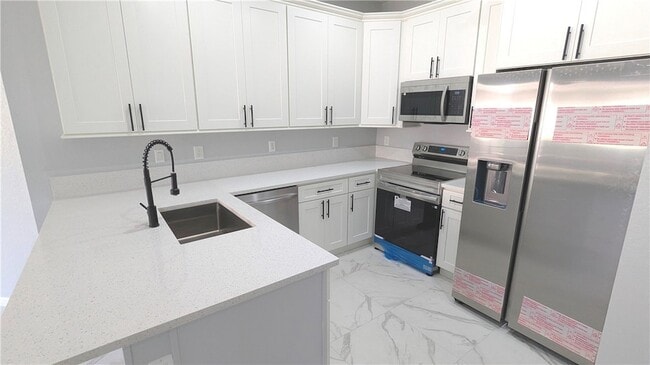 property at 826 Middleton Dr SW