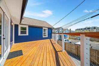 3 Pearl St in Groton, CT - Building Photo - Building Photo