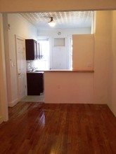 530 27th St in Union City, NJ - Building Photo - Interior Photo