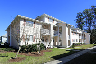 Plantation Oaks Apartamentos