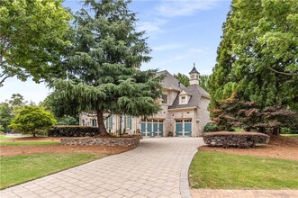 165 Ansley Way in Roswell, GA - Foto de edificio - Building Photo