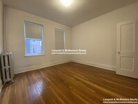 125 Warren St, Unit 19 in Boston, MA - Building Photo - Building Photo