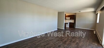 235 Husch Rd in Kelowna, BC - Building Photo - Building Photo