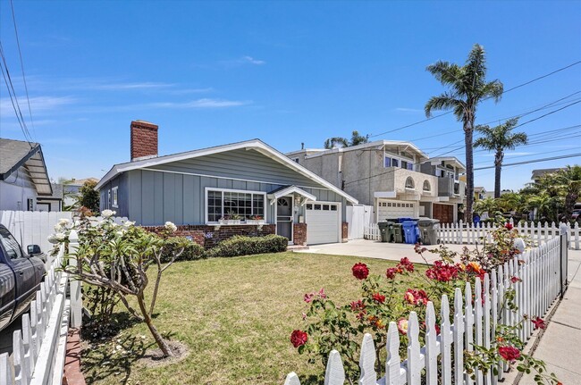 1743 Haynes Ln in Redondo Beach, CA - Building Photo - Building Photo