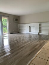 730 Ohio Pike in Cincinnati, OH - Building Photo - Building Photo