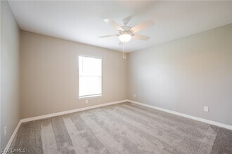 2910 57th St W in Lehigh Acres, FL - Building Photo - Building Photo