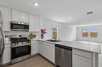 3017 Tooley Dr in Fort Worth, TX - Building Photo - Building Photo