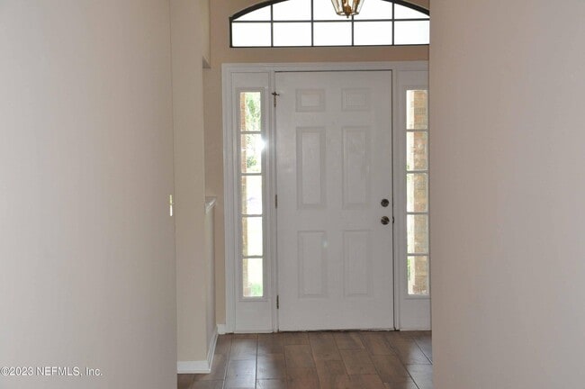 2043 Capistrano Dr in Jacksonville, FL - Building Photo - Building Photo