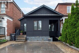 170 Silverthorn Ave in Toronto, ON - Building Photo