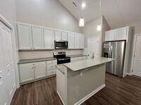 136 N Main St - 6