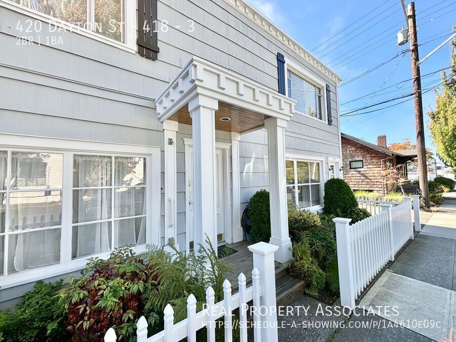 420 Dayton St in Edmonds, WA - Building Photo