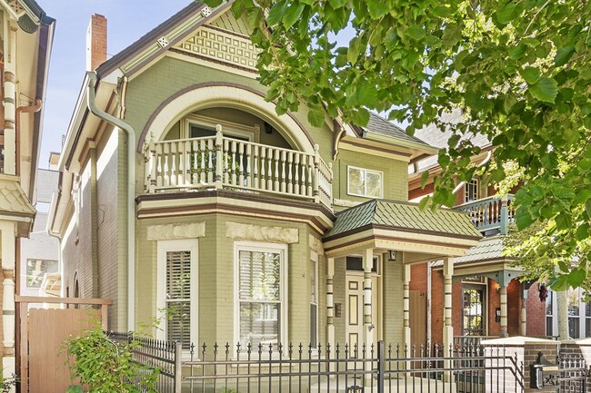 property at 3151 Vallejo St