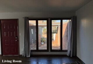 8090 Terrapin Cove Rd in Gloucester Point, VA - Building Photo - Building Photo