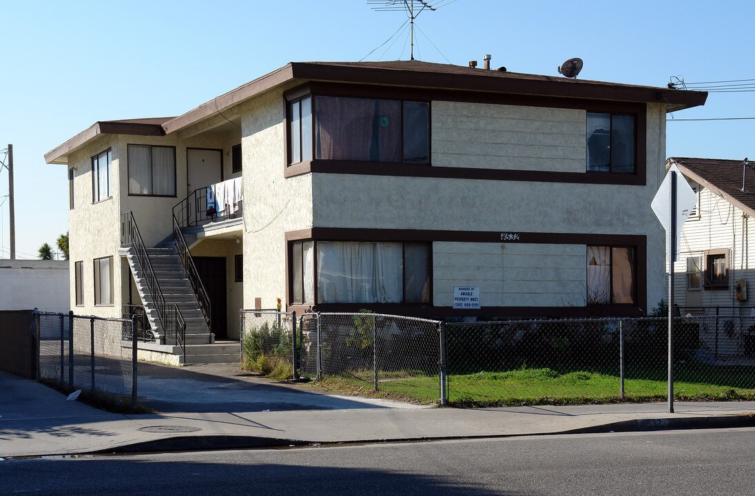 4532 W Lennox Blvd in Inglewood, CA - Foto de edificio