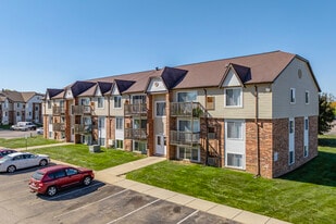 Residences at Grand Blanc Apartments - Grand Blanc, MI in Grand Blanc, MI - Building Photo