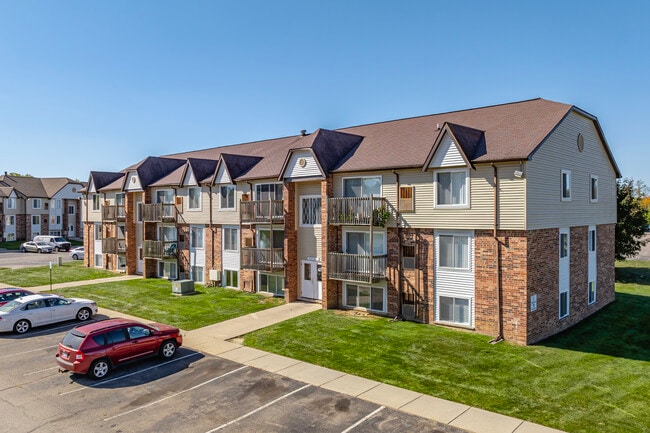 Residences at Grand Blanc Apartments - Grand Blanc, MI