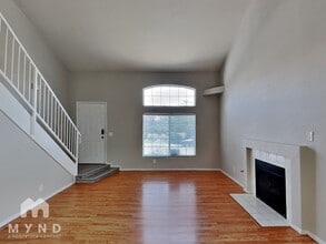 2835 Floral Peak Dr in Henderson, NV - Building Photo - Building Photo