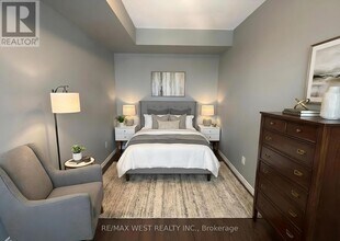 1150 Parkwest Pl in Mississauga, ON - Building Photo - Building Photo