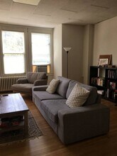 433 2nd St SE, Unit 2 in Washington, DC - Building Photo - Building Photo