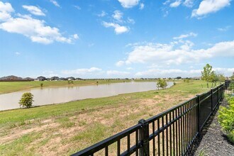 27619 Village Cir Dr in Katy, TX - Building Photo - Building Photo