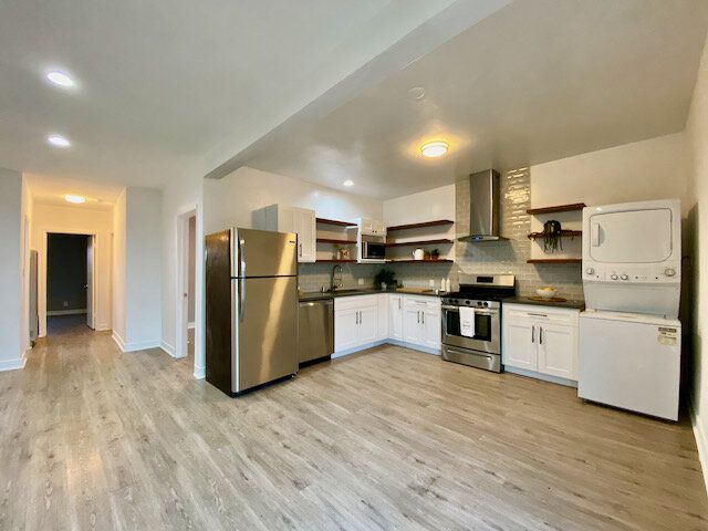 1217 N Virgil Ave in Los Angeles, CA - Building Photo - Building Photo