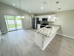 6574 SE 108th Ln in Belleview, FL - Building Photo - Building Photo