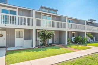28 Court Dr in Destin, FL - Building Photo - Building Photo