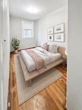 16 Pond St, Unit #2 in Boston, MA - Foto de edificio - Building Photo