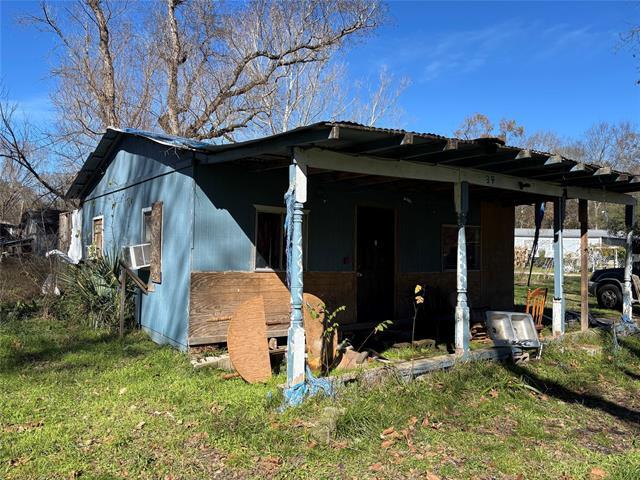 39 Carolyn St in Huntsville, TX - Building Photo