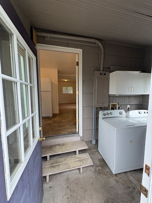 322 Willow St in Bremerton, WA - Building Photo - Building Photo