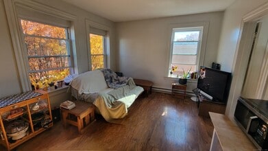 255 Main St in Bristol, CT - Building Photo - Building Photo