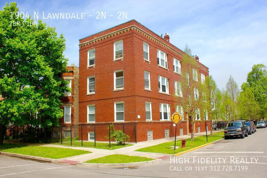 1904 N Lawndale Ave in Chicago, IL - Building Photo