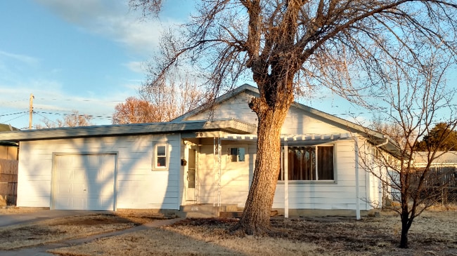 property at 20 Loch Lomond Ln