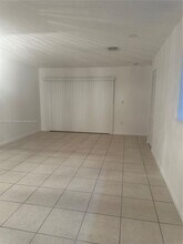 1165 NW 125th Pl in Miami, FL - Building Photo - Building Photo